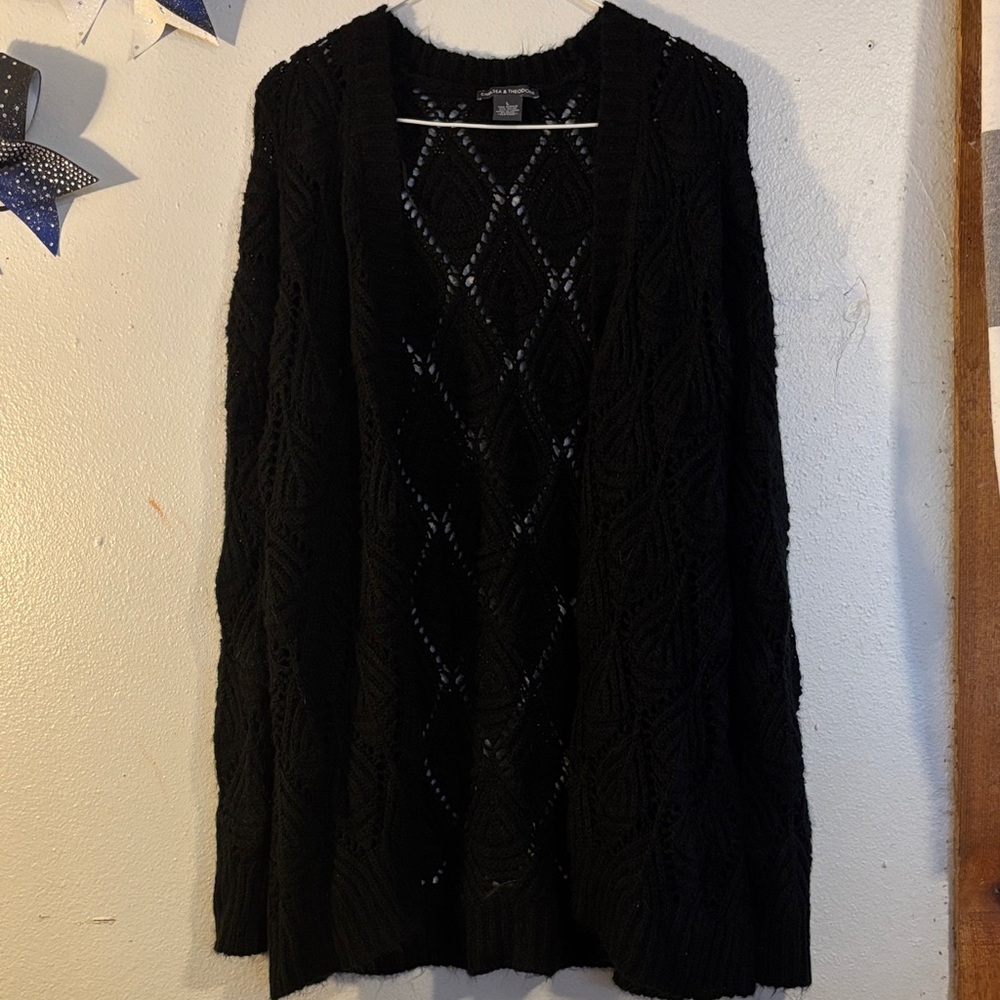 Chelsea & Theodore Black Open-Front Cardigan